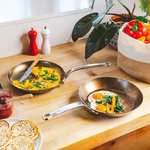 de Buyer Mineral B Pro Carbon Steel Omelet Pan