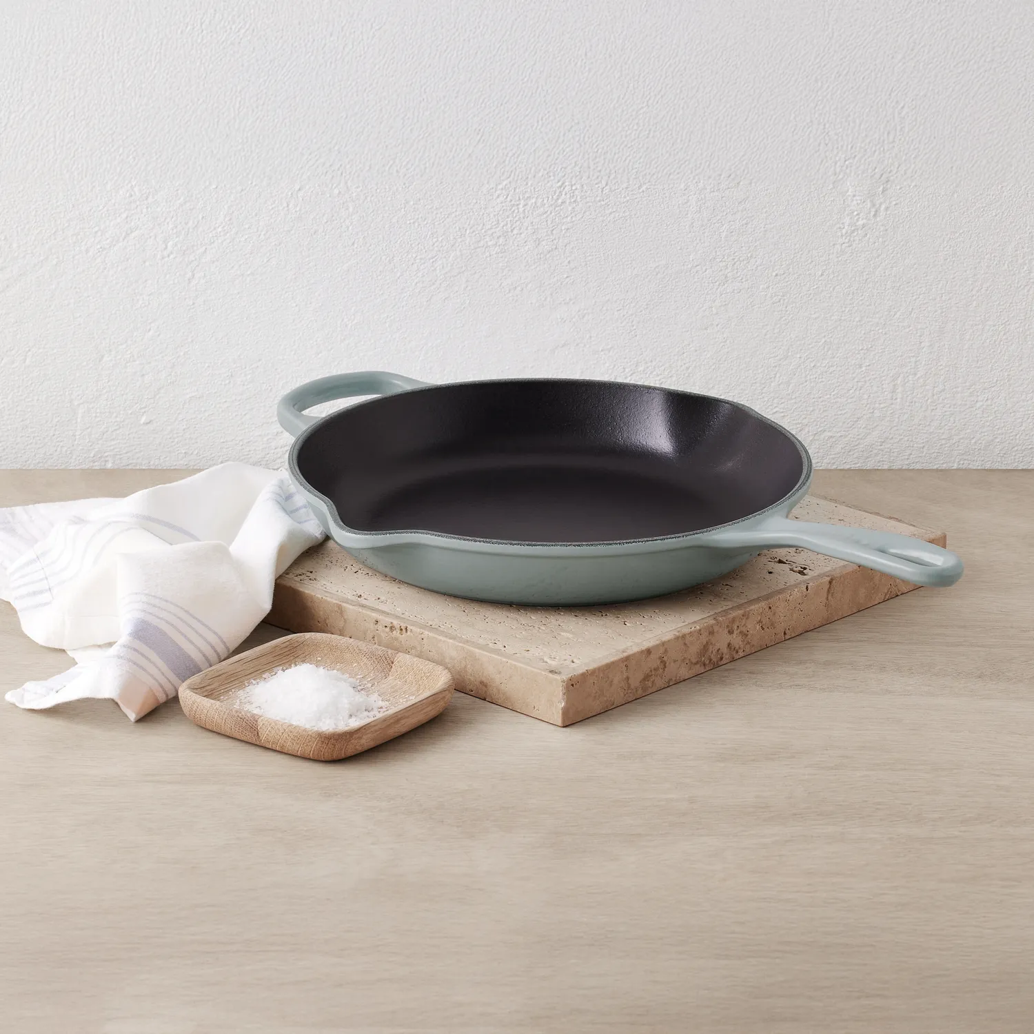 Le Creuset Signature Skillet, 9"