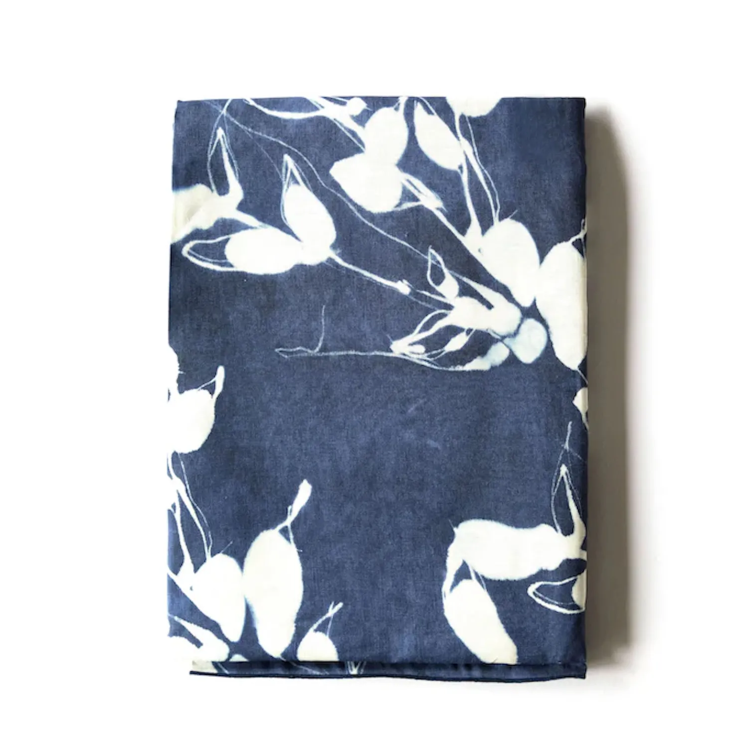 Goldie Home Porto Tablecloth, 120" x 60"