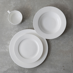 Gourmet Essentials Bone China Classic Dinner Plates, Set of 4