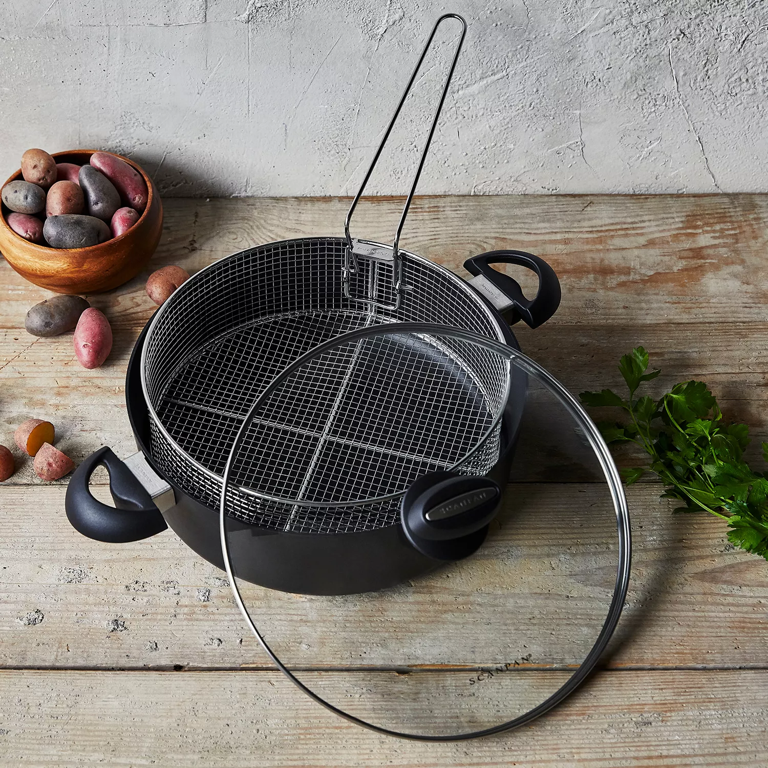 Scanpan ES5 Braiser with Lid and Fry Basket