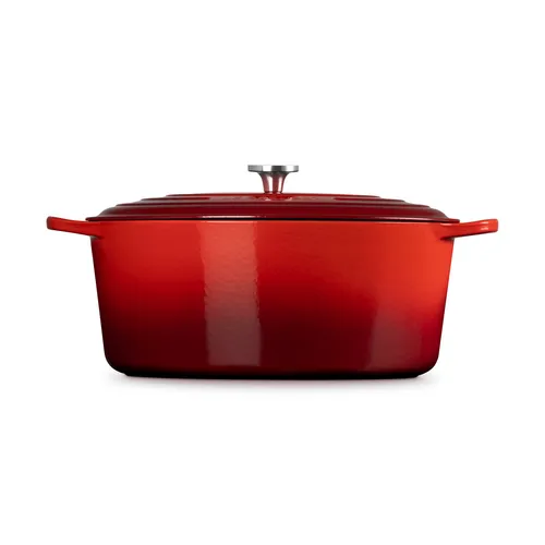 Le Creuset Signature Oval Dutch Oven, 15.5 qt.