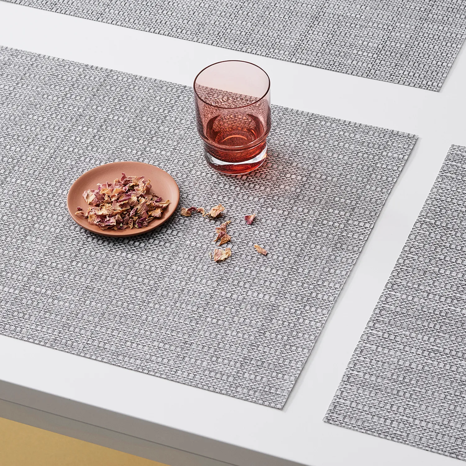 Chilewich Thatch Placemat, Dove