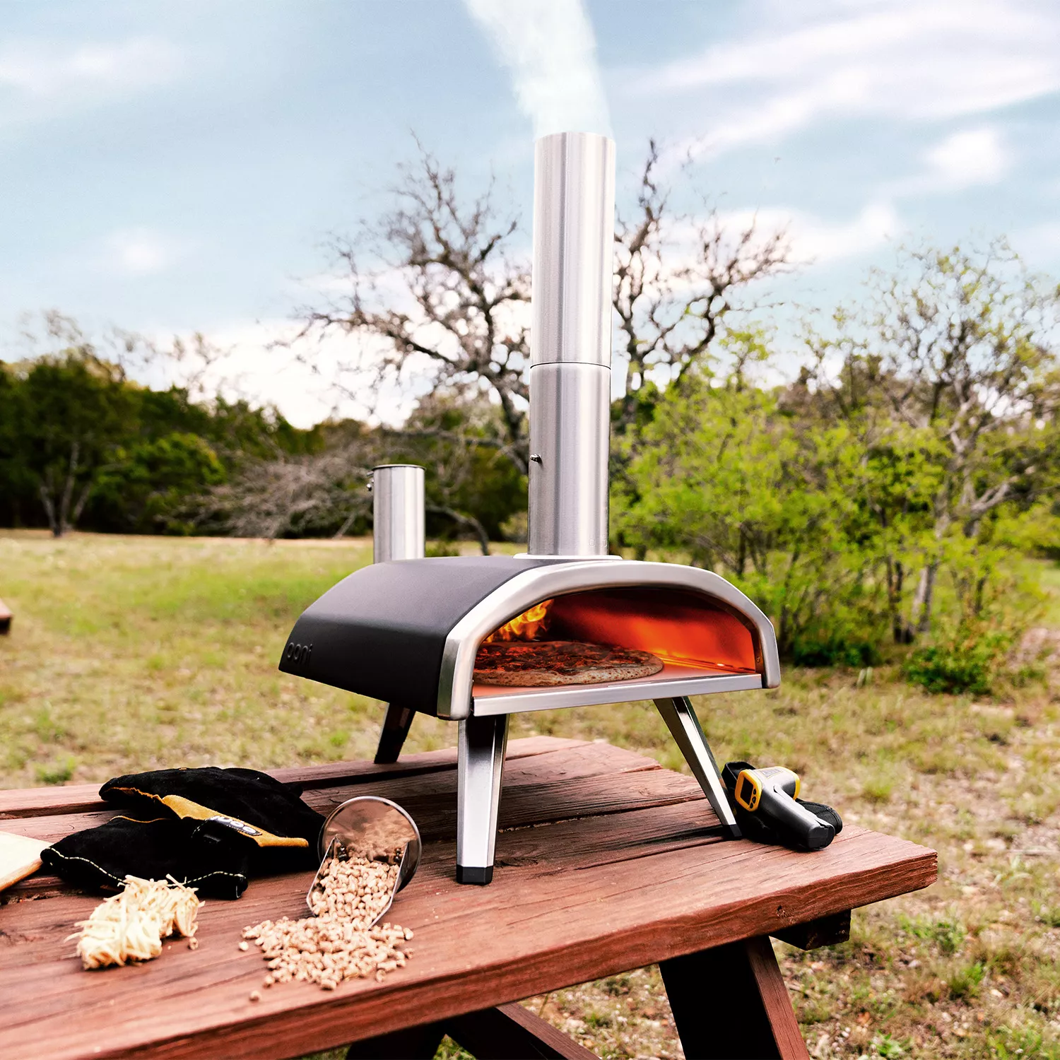 OONI Fyra 12 NEW Portable Wood Pellet Fired Outdoor Pizza Oven + Carry  Cover