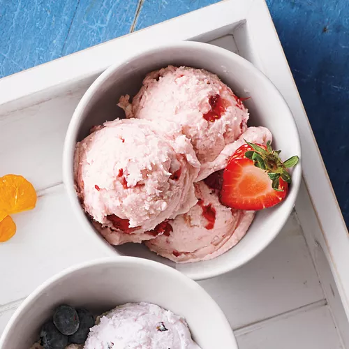 Fresh Strawberry Ice Cream