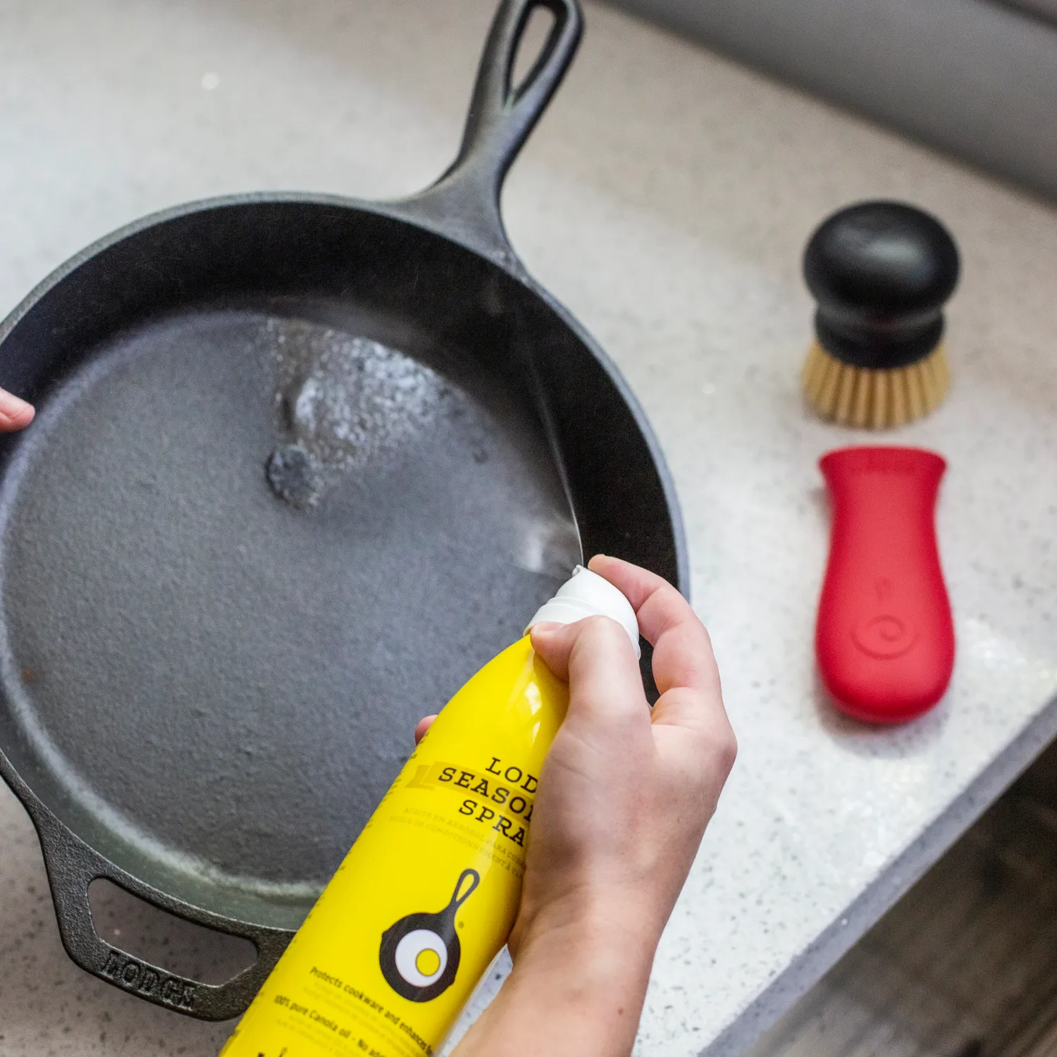 Lodge Seasoned Cast Iron Care Kit