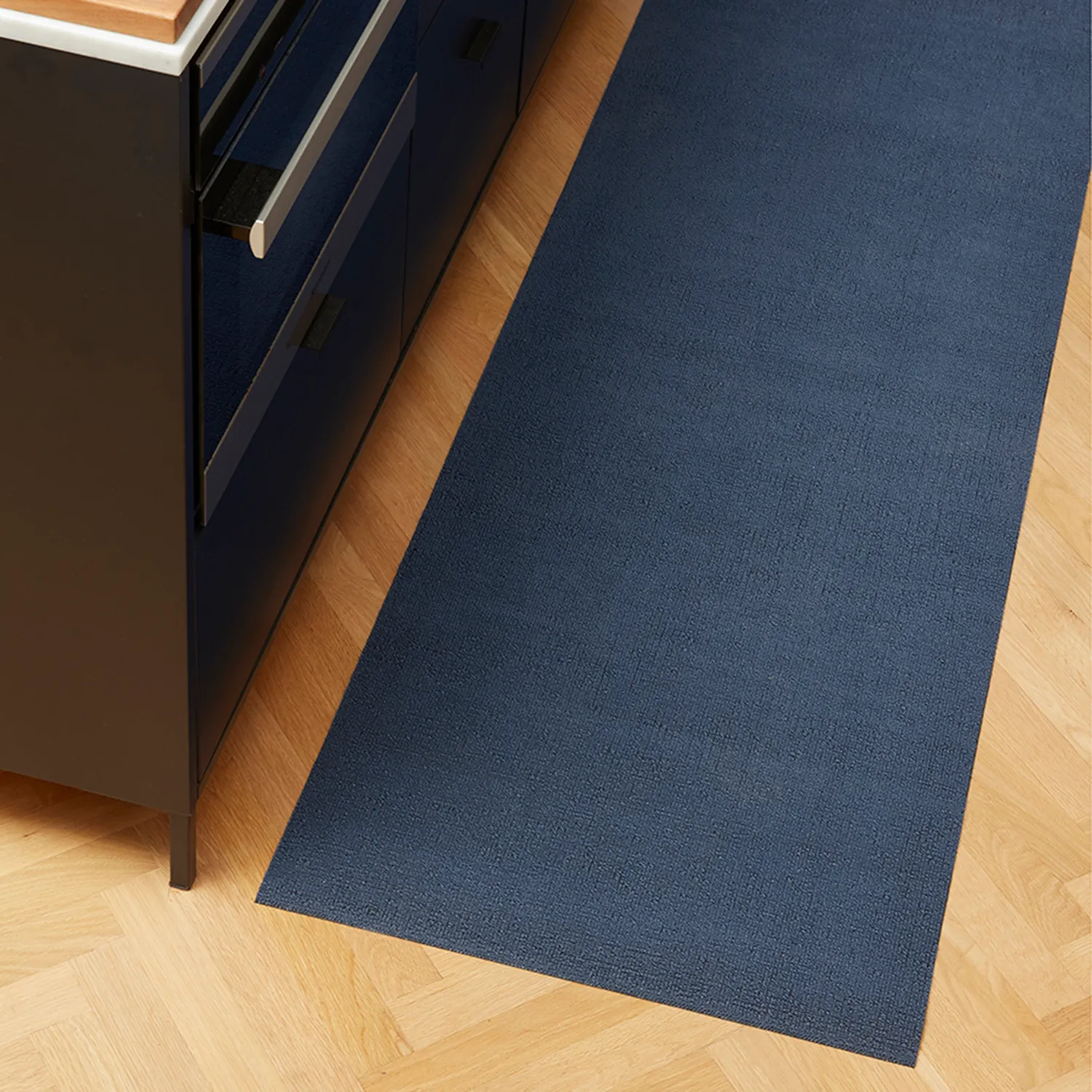 Chilewich Solid Shag Rug, Indigo