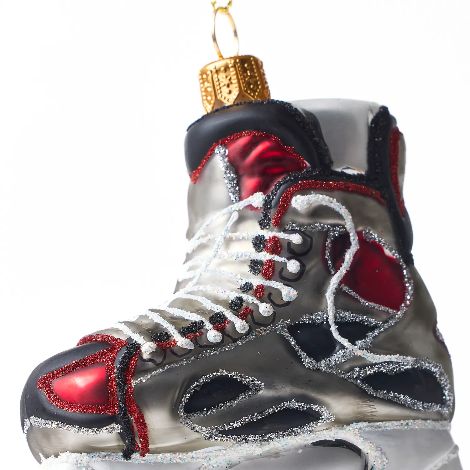 Sur la table Hockey Skate Ornament