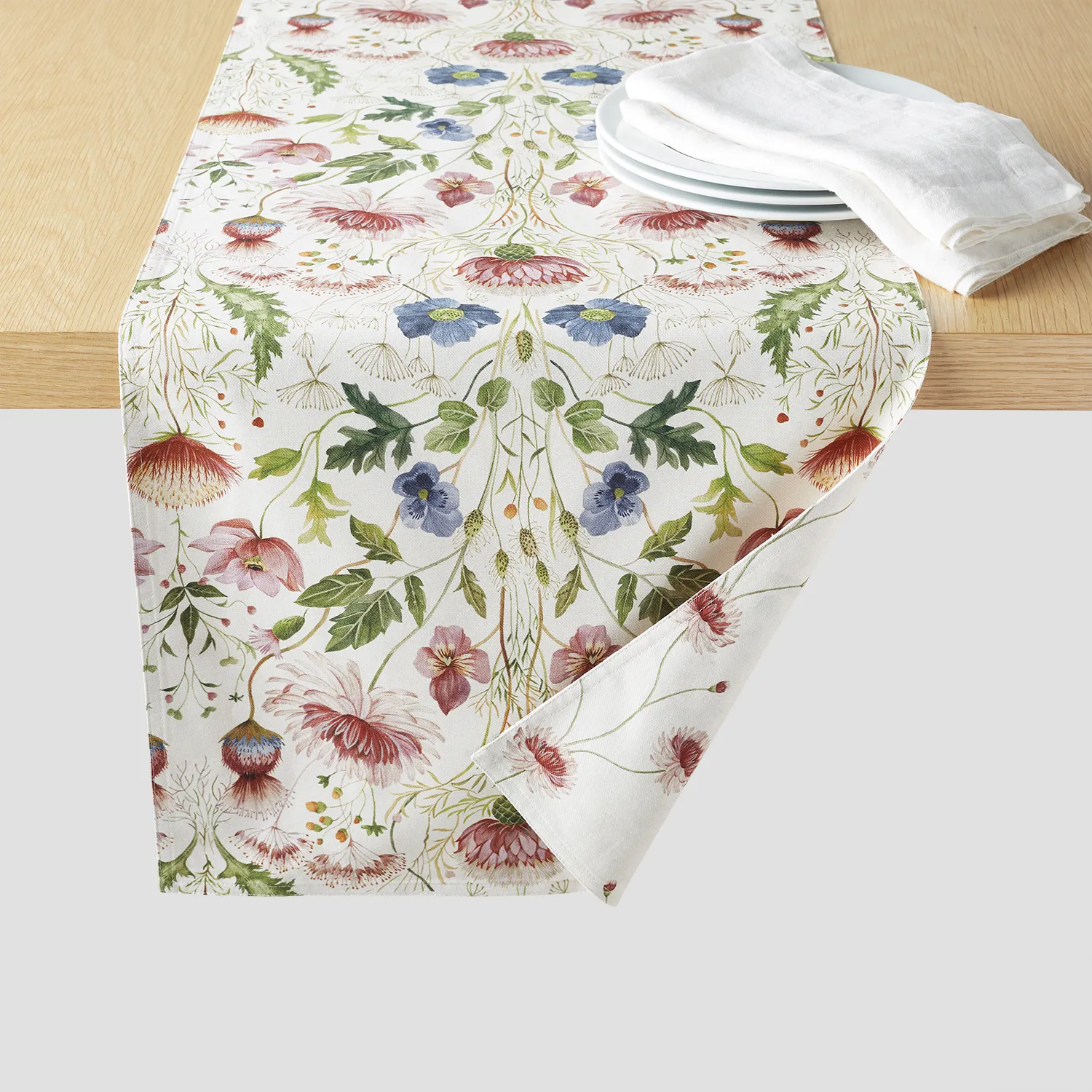 Sur la table Autumn Botanical Reversible Runner