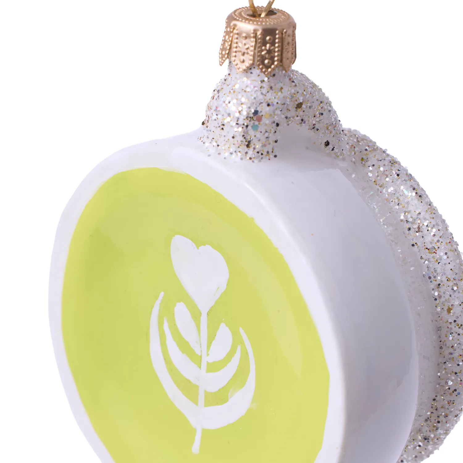 Sur la table Matcha Latte Ornament