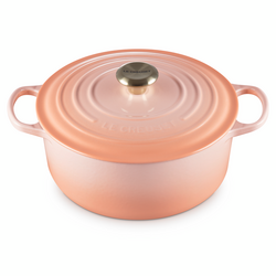Le Creuset Signature Round Dutch Oven, 5.5 Qt. My preferred dutch oven