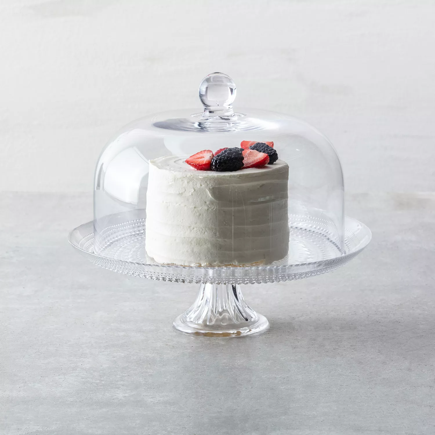 Mabel Cake Tray + Glass Dome – Pepper + Vetiver