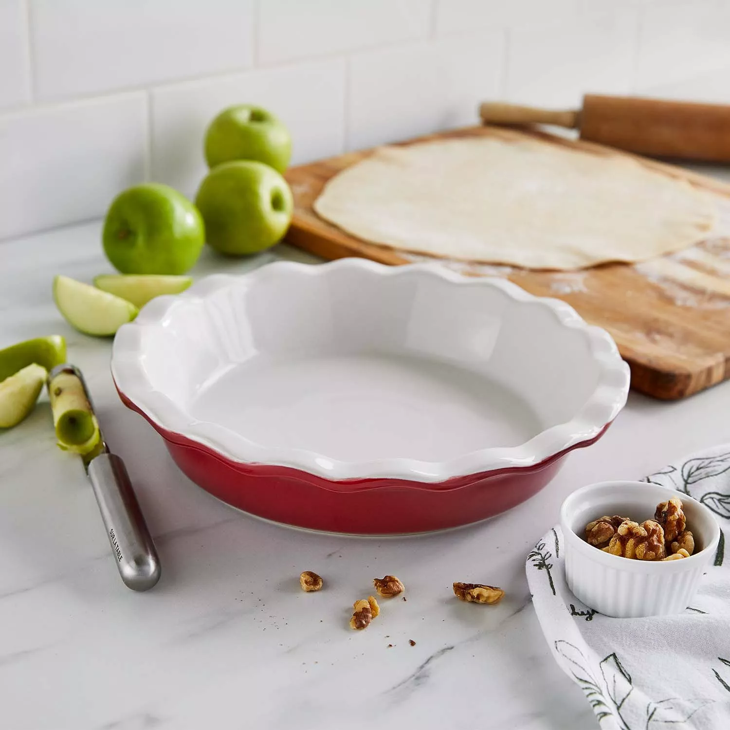 Cuisinart Chef's Classic 9-Inch Nonstick Bakeware Deep-Dish Pie Pan