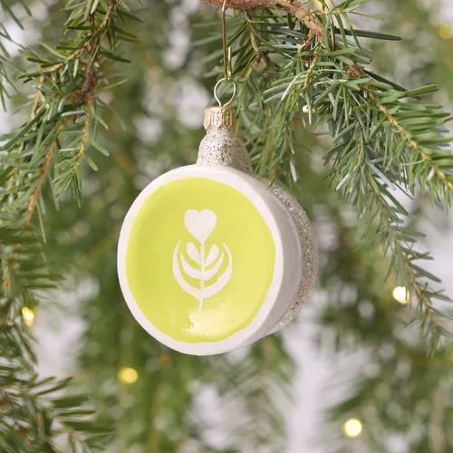 Sur la table Matcha Latte Ornament