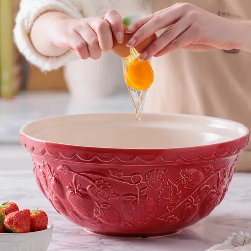 Mason Cash Strawberry Mixing Bowl, 4.25 qt.