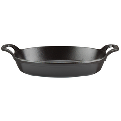 Staub Black Oval Roasting Dish, 1¾ qt. Nice sized oval gratin, also great for roasting whole chickens, small turkeys and duck
