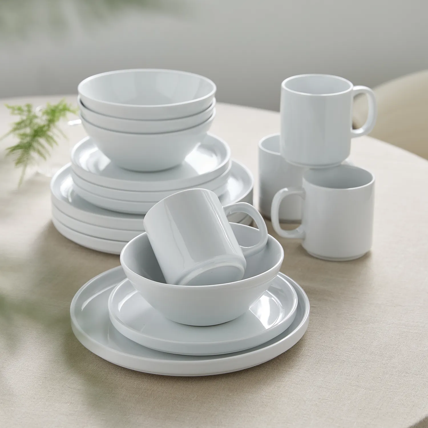 Sur La Table Coupe 16-Piece Dinnerware 