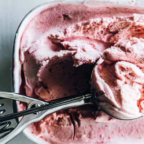 Roasted Strawberry Ice Cream