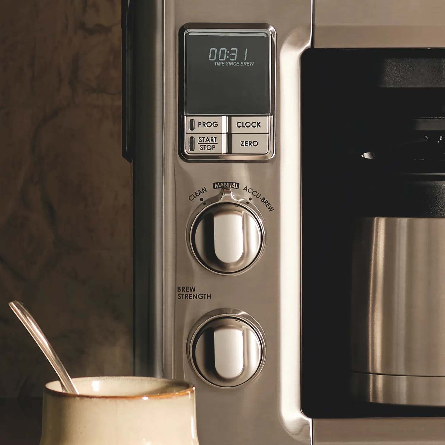 The Top Drip Coffee Maker with Grounds Scale