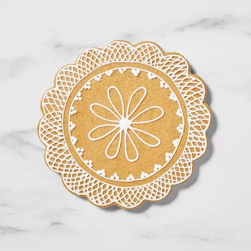 Sur La Table Scalloped Copper Plated Cookie Cutter, 3.5"