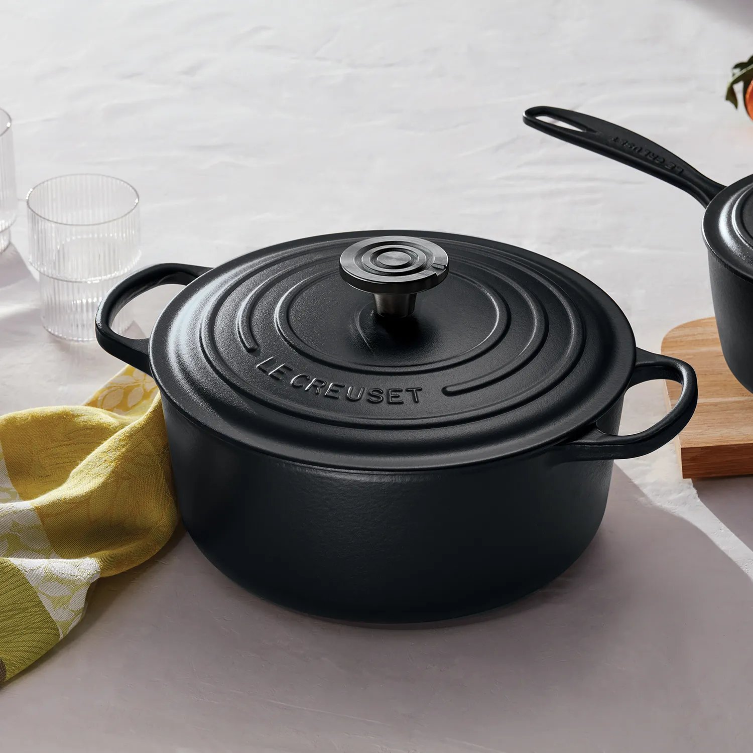 Le Creuset Signature Round Dutch Oven, 5.5 Qt.