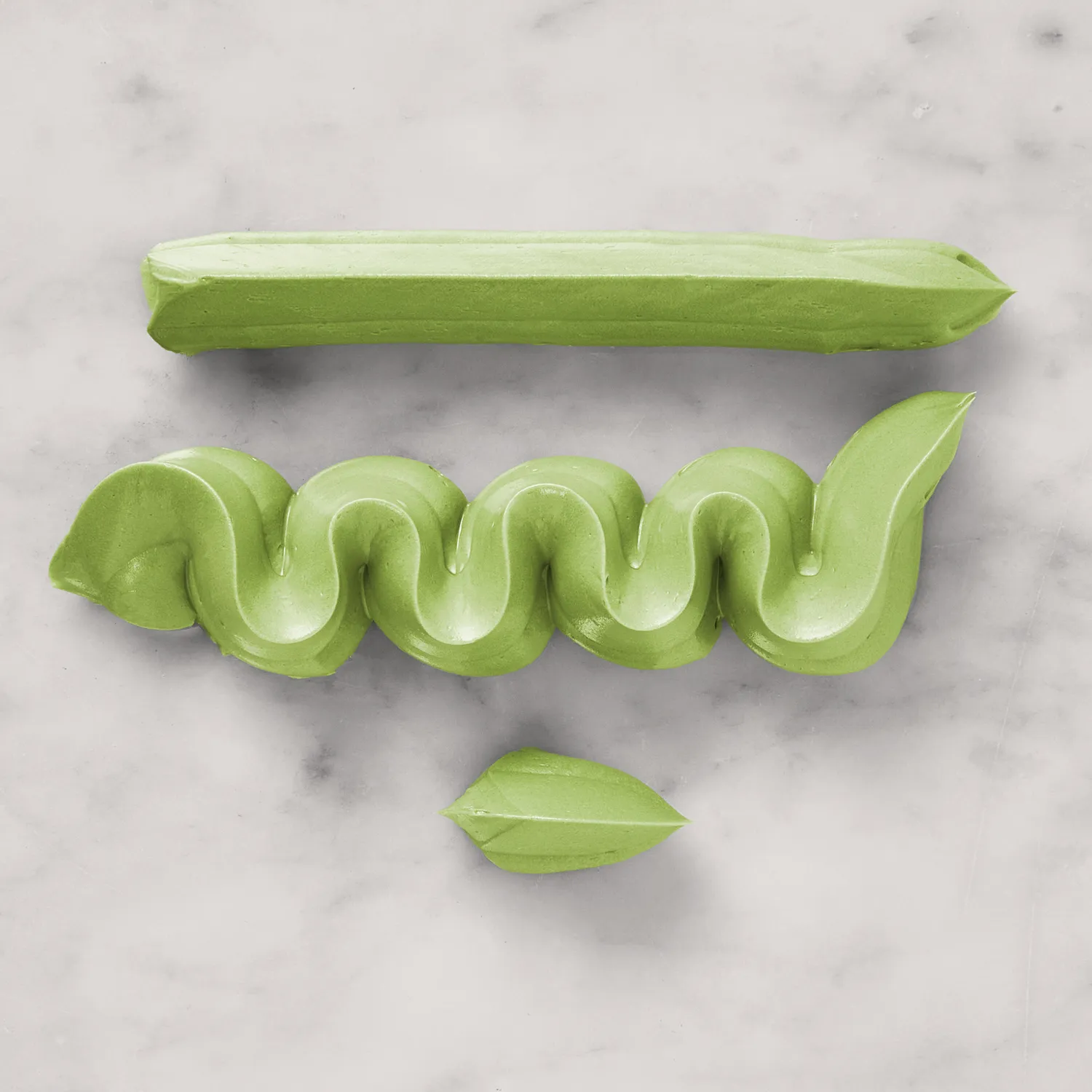 Sur La Table 60-Piece Decorating Tip Set