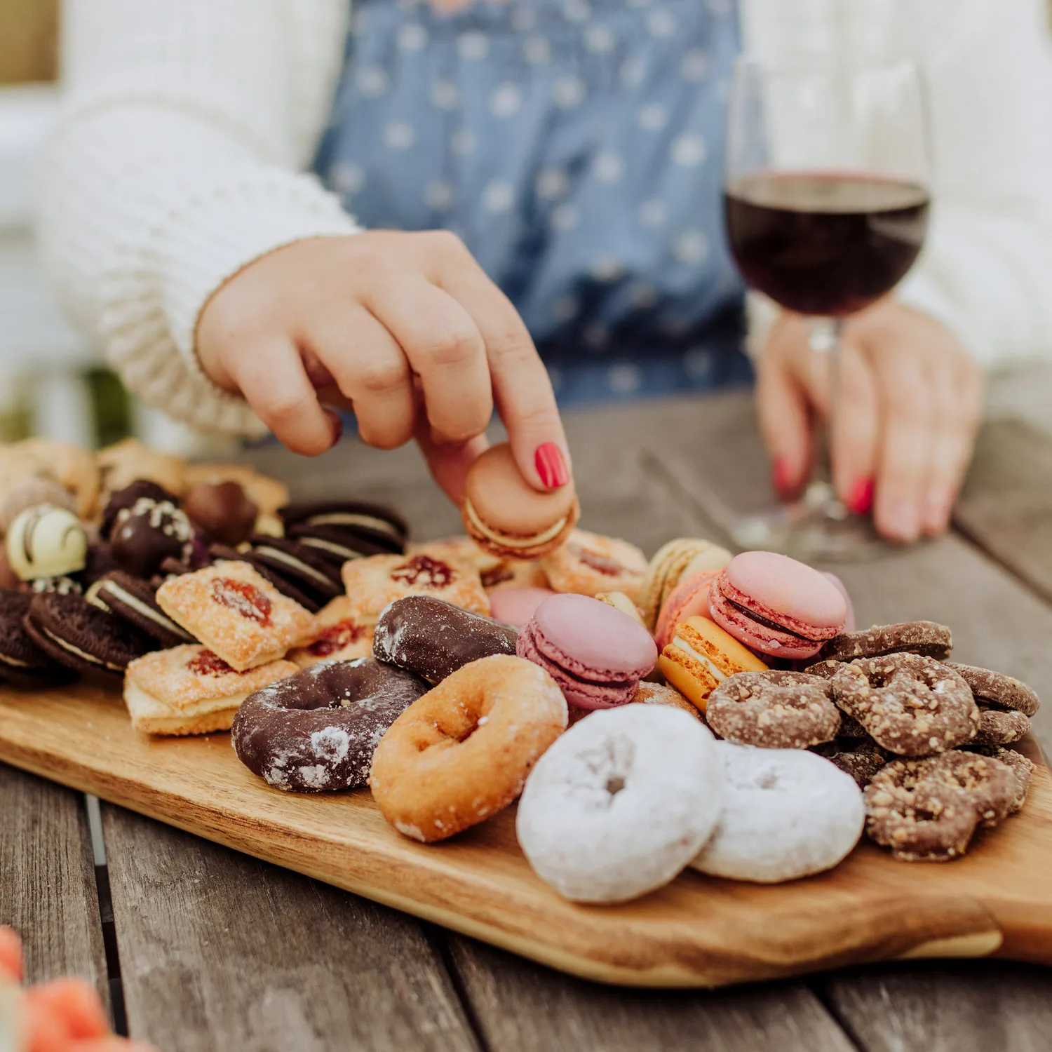 Artisan 24" Acacia Charcuterie Board