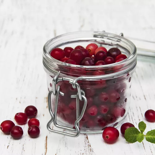 Warm Cranberry Crumble Tart