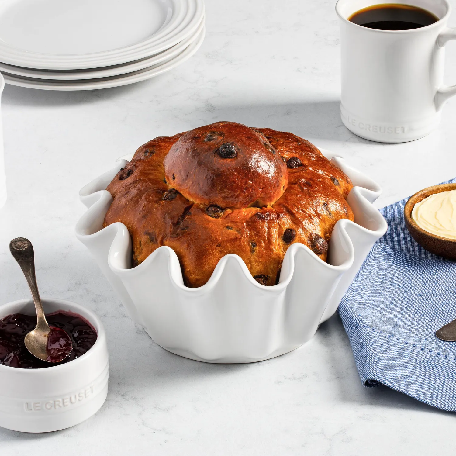 Le Creuset Stoneware Ruffle Brioche Baker, 1.4 qt.