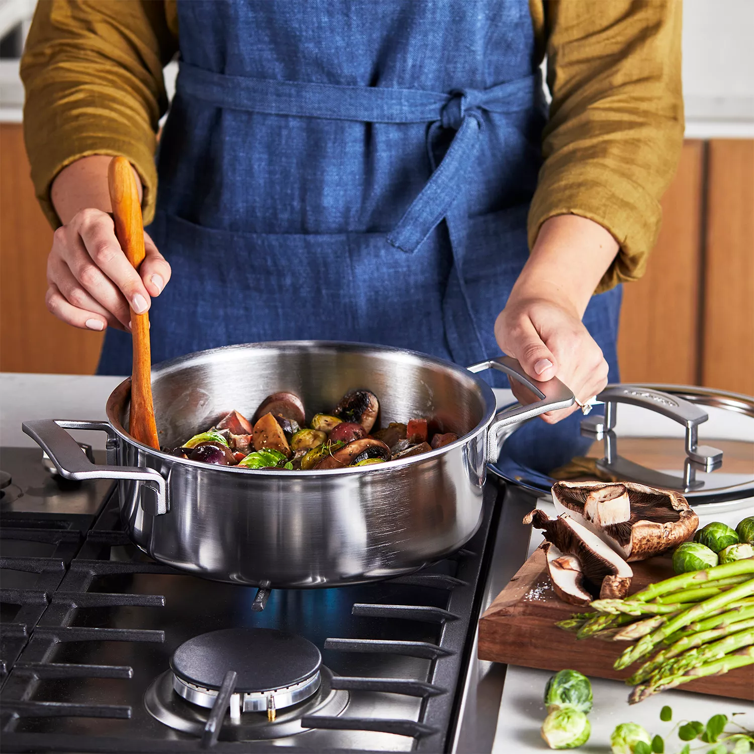 Demeyere Industry5 Stainless Steel Deep Sauté Pan With Double Handle & Lid, 4 Qt.