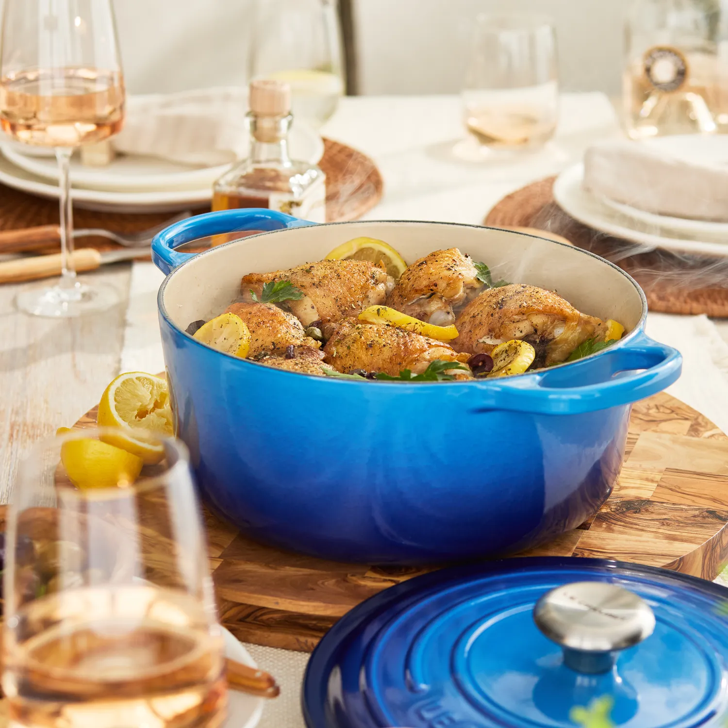 Le Creuset Signature Round Dutch Oven, 5.5 Qt.