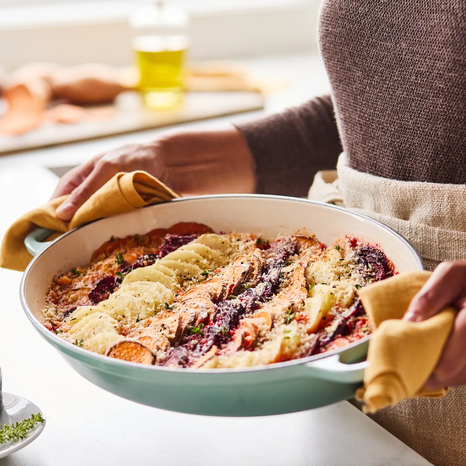 Le Creuset Signature Cast Iron Oval Baker, 3 qt.