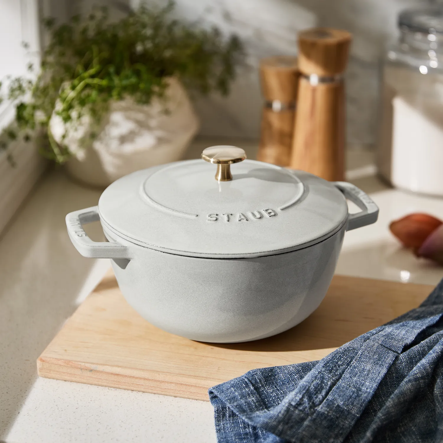 Staub Essential French Oven, 2.25 qt.