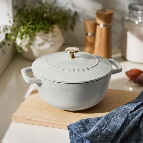 Staub Essential French Oven, 2.5 qt.