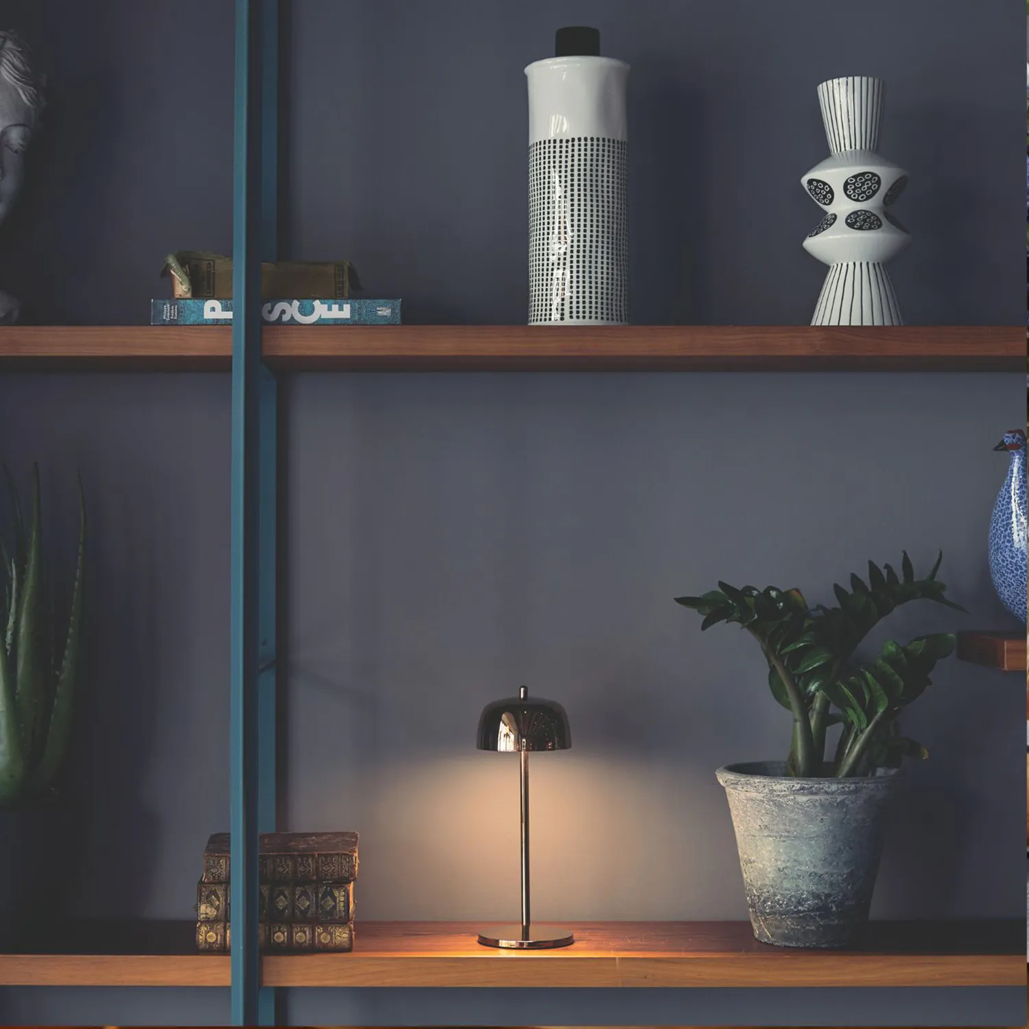 Zafferano Theta Indoor/Outdoor Cordless Table Lamp