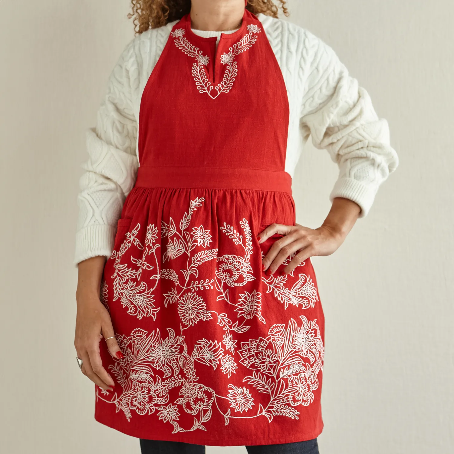 Sur La Table Embroidered Dahlia Vintage-Inspired Apron