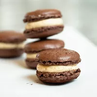 Make & Take: Chocolate Macarons