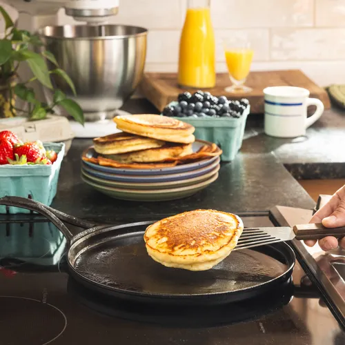 Lodge Blacklock Cast Iron Round Griddle, 11"