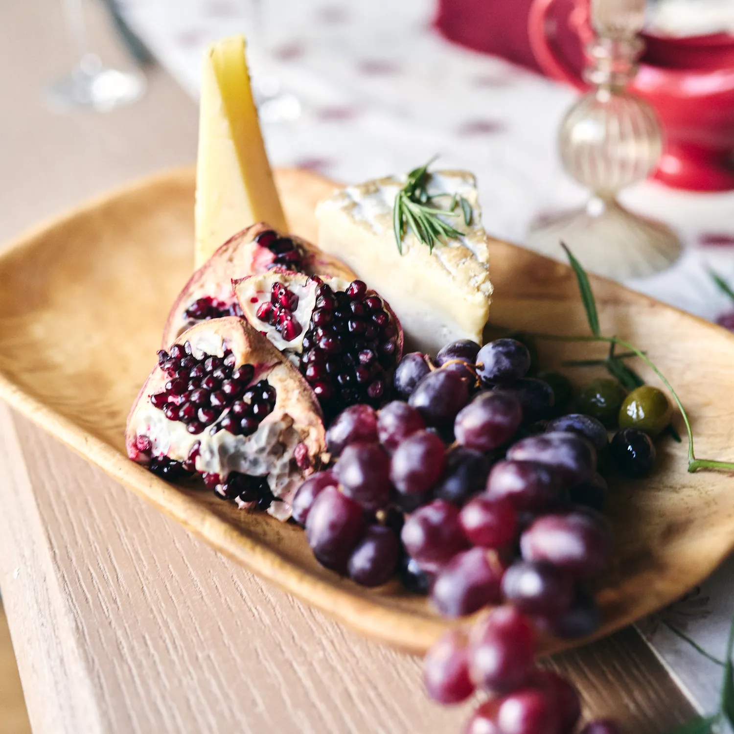 Sur la table Mango Wood Tray