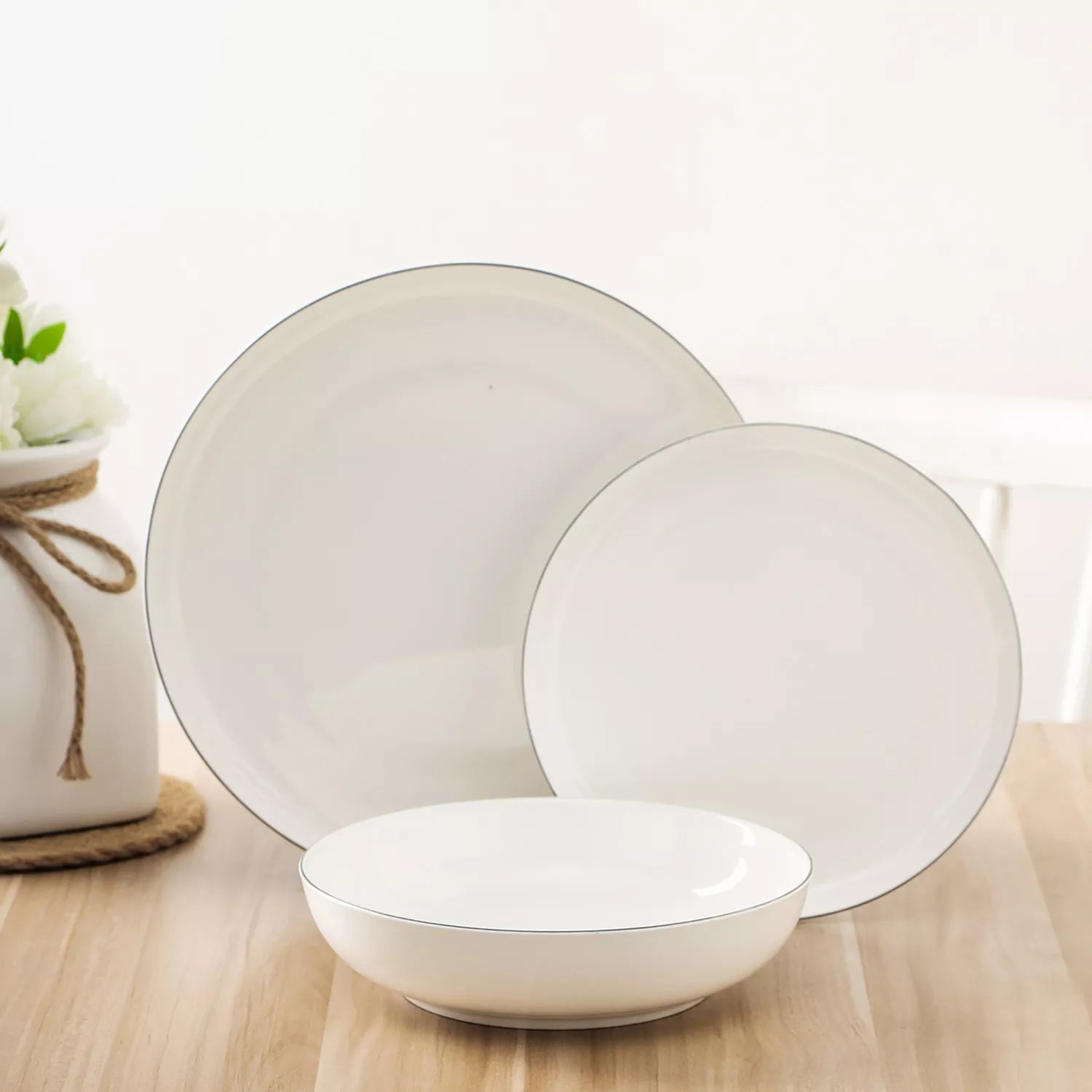 Stone Lain Gabrielle Bone China 12-Piece Round Dinnerware Set