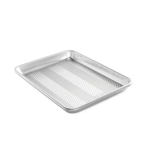 Nordic Ware Prism Baking Pan, Quarter Sheet