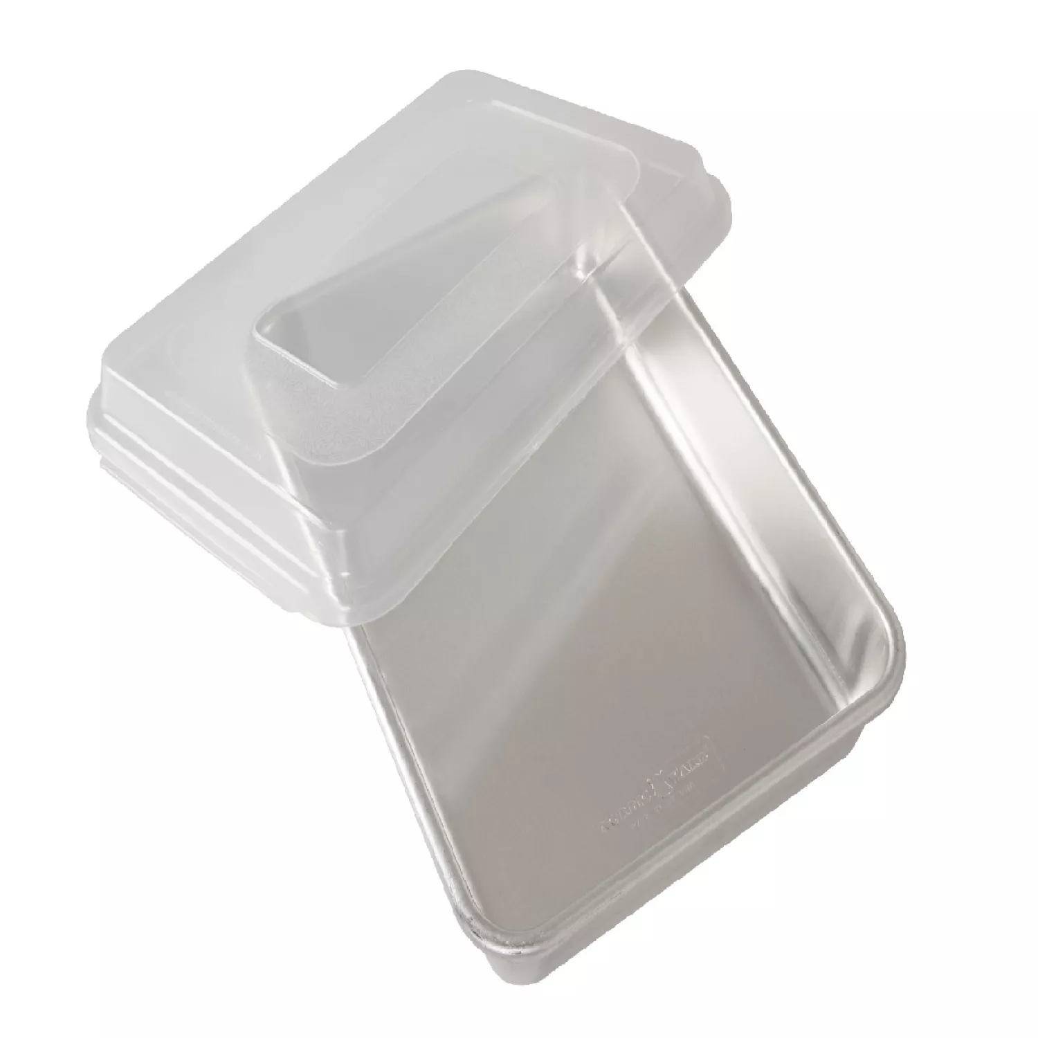 NORDIC WARE 9X13 INCH CAKE PAN WITH PLASTIC COVER