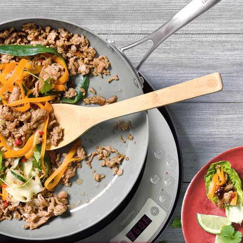 Stir-Fried Turkey in Lettuce Wraps