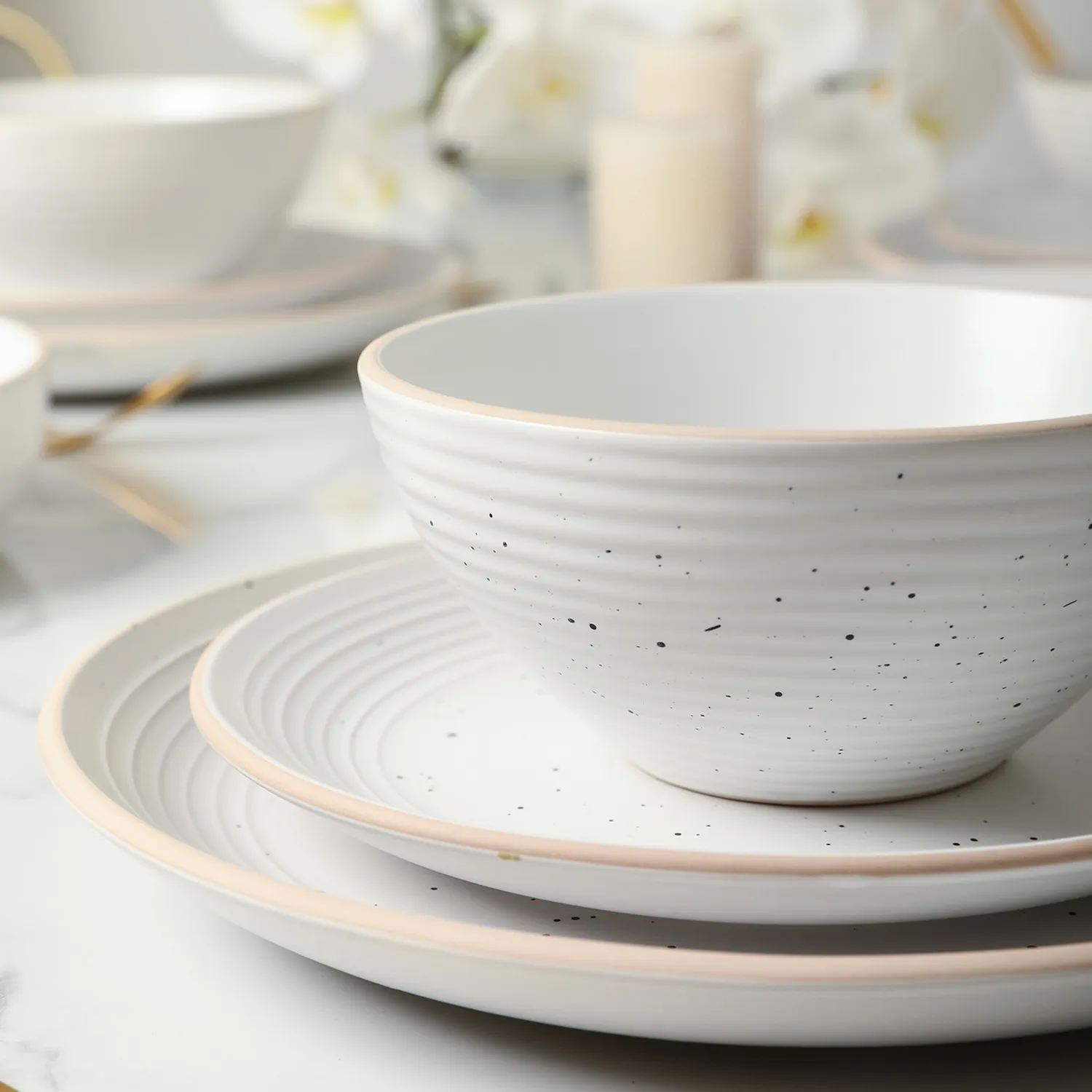 Stone Lain Lauren Stoneware 16-Piece Dinnerware Set
