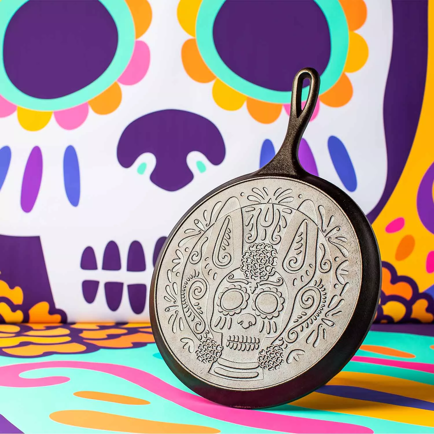 Lodge Cast Iron: Xolo Sugar Skull Comal/Griddle #castiron #castironcookware  #lodgecastiron 