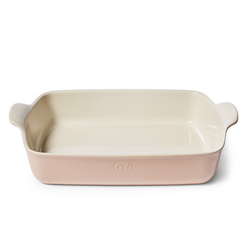 Emile Henry Modern Classics Rectangular Baker, 13" x 9" Easy to fit in oven; lightweight and looks nice on the table