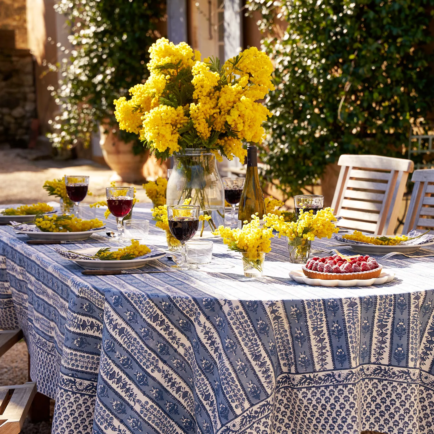 Couleur Nature Avignon Tablecloth, Blue