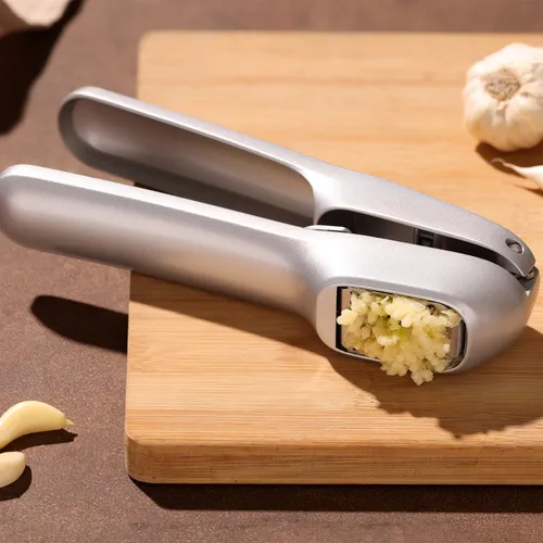 Zyliss Susi 4 Garlic Press