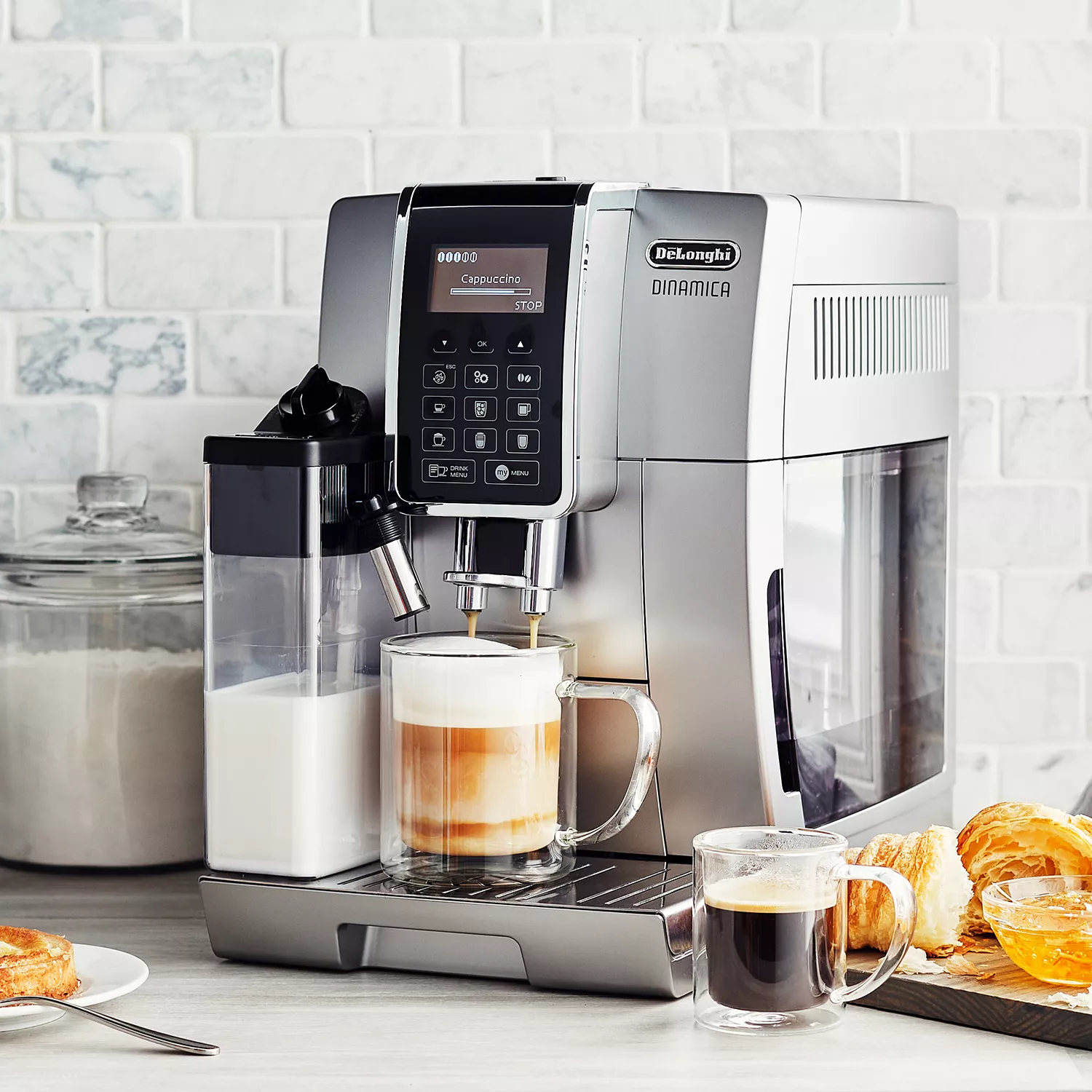 De&#8217;Longhi Dinamica Fully Automatic Espresso Machine with LatteCrema&#8482;