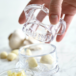 Zyliss Garlic & Root Mincer